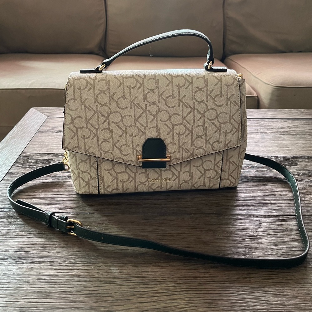 Calvin Klein Crossbody